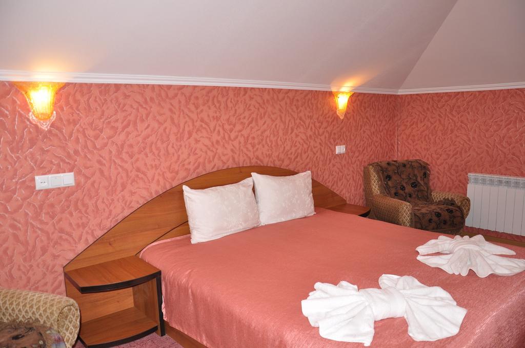 Focus Hotel Khust Room photo